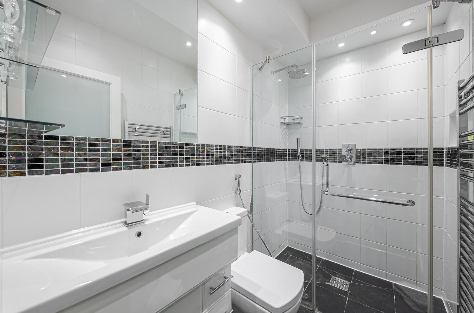 Chic Belgravia Hideaway With Private Patio 10 Mins To Harrods London Eksteriør bilde
